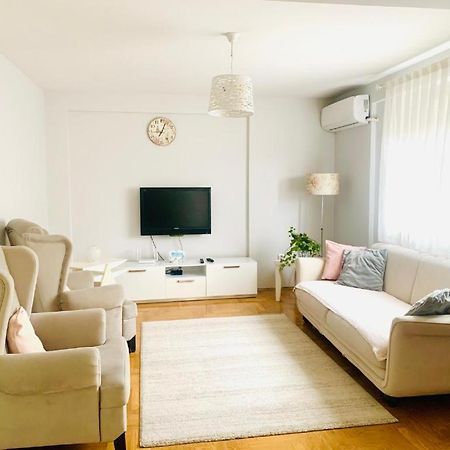 Cozy City Center Apartment Призрен Экстерьер фото