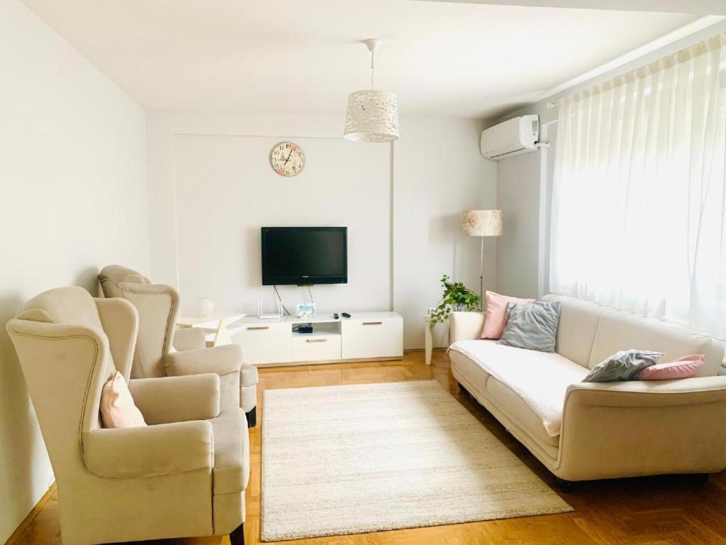 Cozy City Center Apartment Призрен Экстерьер фото